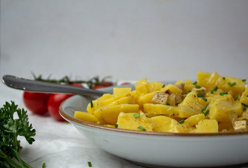 Kartoffelsalat mit Essig &amp; Öl nach Omas Art • purelimon