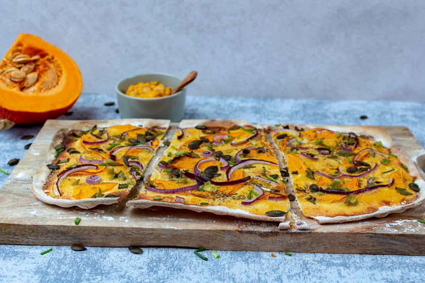 Veganer Kurbis Flammkuchen Schnelles Rezept Purelimon